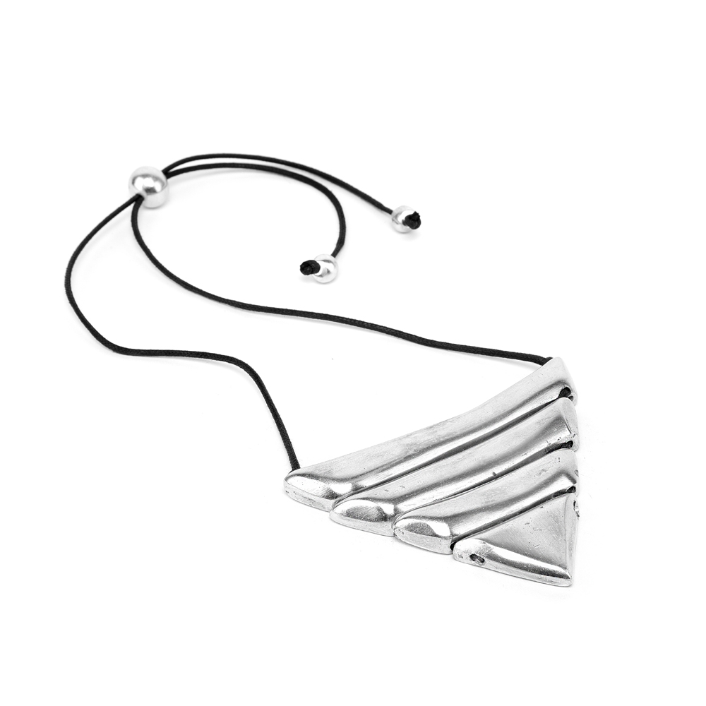 COLLANA 1 TRIANGLE E 3 BARRETTE